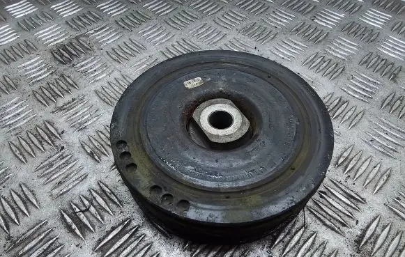 Renault Laguna III Crankshaft pulley 8200767762