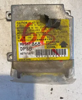 Mitsubishi Outlander Airbag control unit/module MR587868 W2T61972