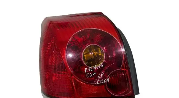 Toyota Avensis T250 Rear/tail lights