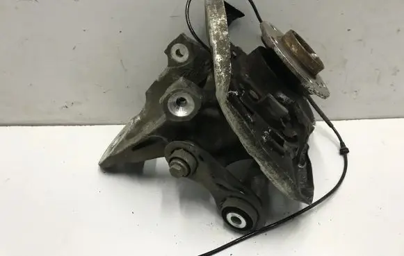 BMW X5 F15 Rear wheel hub 6879102