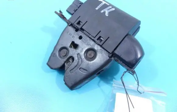 Cadillac BLS Tailgate/trunk/boot lock/catch/latch 12792806 IMPRK1163193
