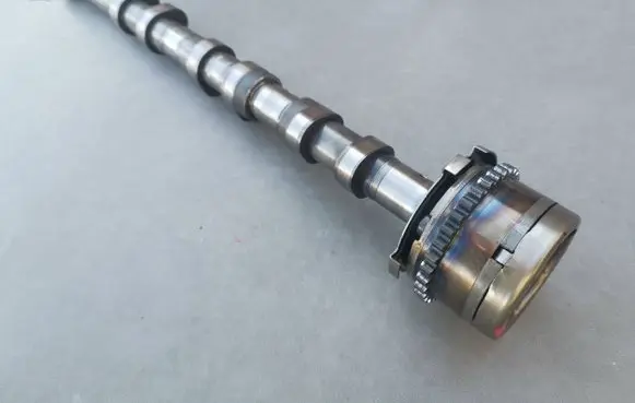 Mercedes-Benz ML W166 Camshaft A2760510139 A2760502047