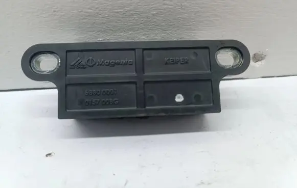 Mercedes-Benz C W203 Airbag deployment crash/impact sensor A0038200726 921761664 440524852