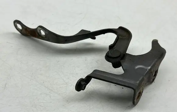 Toyota Verso Engine bonnet/hood hinges