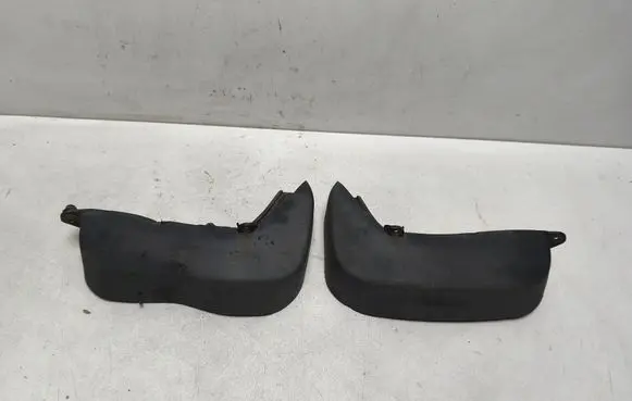 Audi Q3 8U Front mudguard 8U0075111