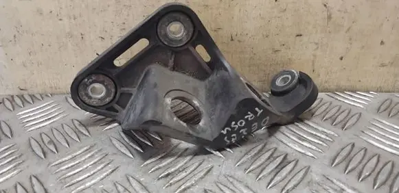 Volkswagen PASSAT CC Gear shift cable bracket 1K0711789J