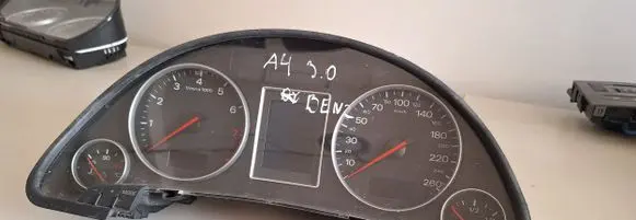 Audi A4 S4 B6 8E 8H Speedometer (instrument cluster) 8E0920900N
