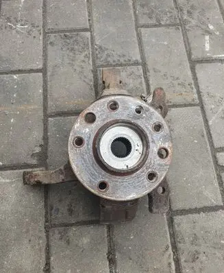 Opel Zafira A Front wheel hub