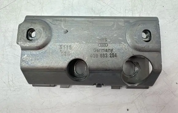 Audi RS6 C7 Other trunk/boot trim element 4G9863254