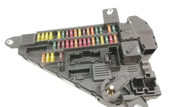 BMW 5 E60 E61 Fuse box set 6906618