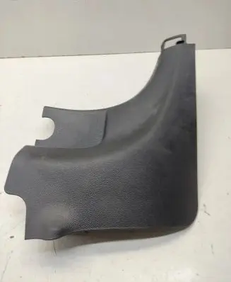 Foot area side trim