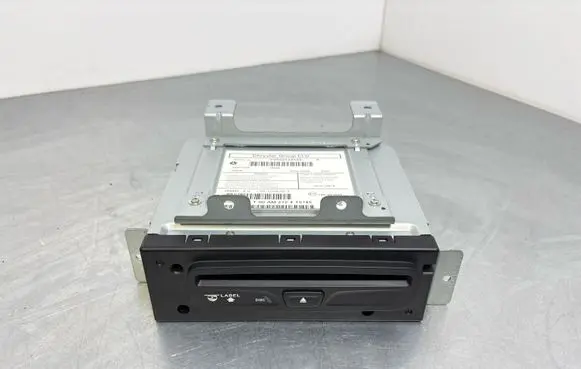 Jeep Grand Cherokee CD/DVD changer P05091245AE