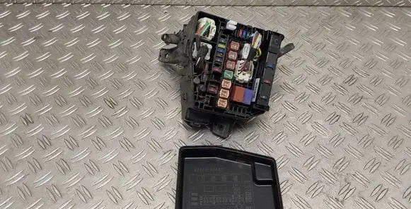 Toyota Urban Cruiser (XP110) Fuse box set 8266252600