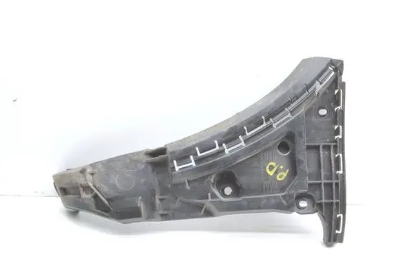 Volvo XC90 Front bumper mounting bracket 30698129