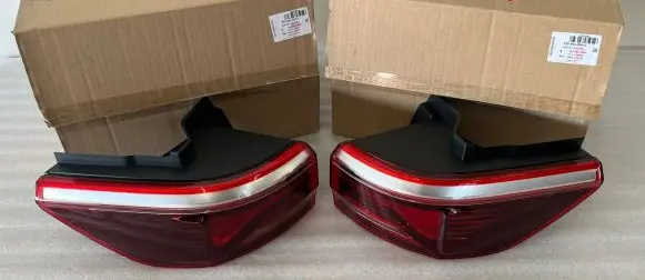 Volkswagen Transporter - Caravelle T7 Rear/tail lights 7T0945095C 7T0945096C