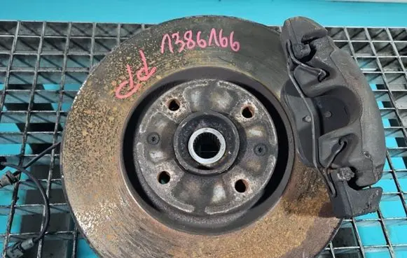 Peugeot 5008 Front wheel hub spindle knuckle IMPRK1386166