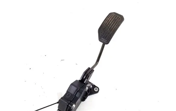 Toyota RAV 4 (XA30) Accelerator throttle pedal 78110-42030