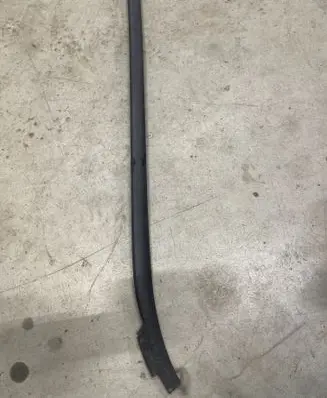 BMW 4 F36 Gran coupe Windshield trim 7285928