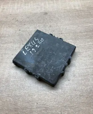 Lexus IS 220D-250-350 Power management control unit 8967053010 1012380081