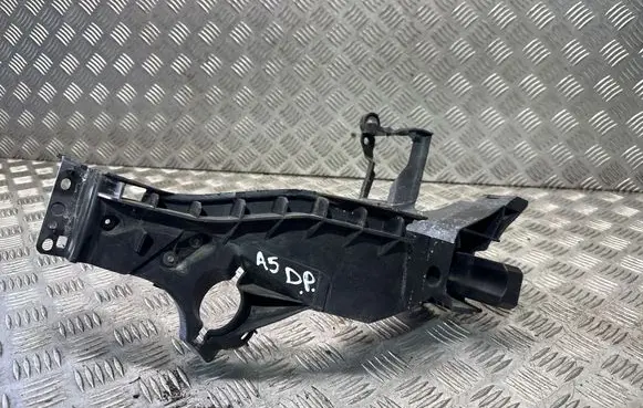 Audi A5 Sportback 8TA Headlight/headlamp mounting bracket 8T0805608