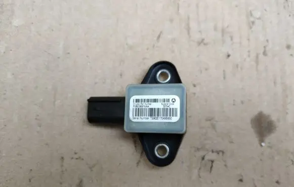 Jeep Cherokee Airbag deployment crash/impact sensor P56038976AA