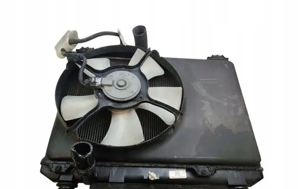 Suzuki Grand Vitara I Coolant radiator CZ222000-21100S