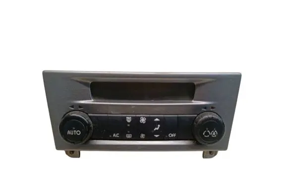 Renault Laguna II Climate control unit 8200181132 52485201 HPS16C19