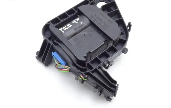 Volkswagen Polo IV 9N3 Air flap motor/actuator 0132801357