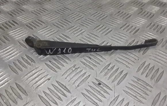 Mercedes-Benz E W210 Rear wiper blade arm