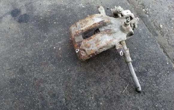 Volkswagen Sharan Rear brake caliper