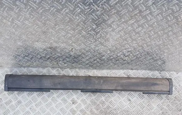 Parcel shelf