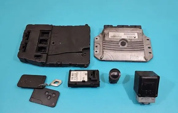 Renault Megane II Engine control unit/module ECU 8200509516 IMPRK1516164