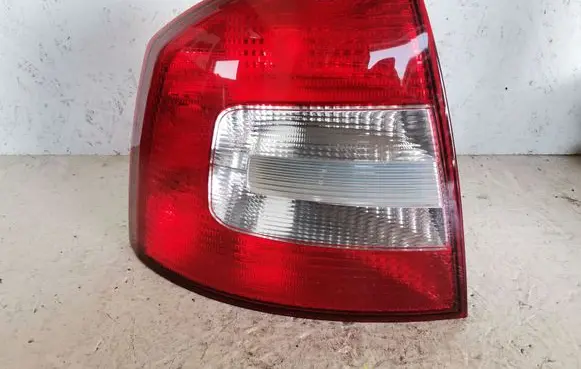 Skoda Octavia Mk2 (1Z) Rear/tail lights 1Z5945095B