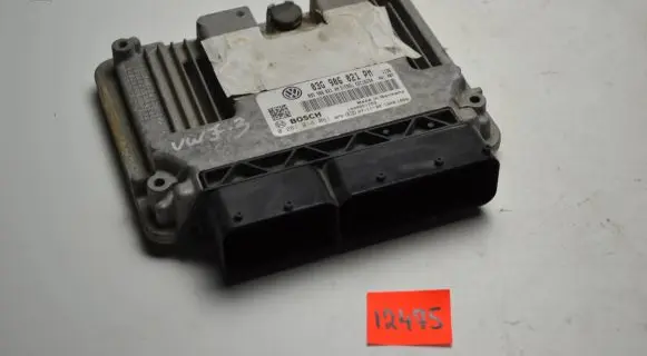 Volkswagen Jetta V Engine control unit/module 03G906021PM 0281014061