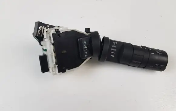 Nissan Qashqai Wiper control stalk