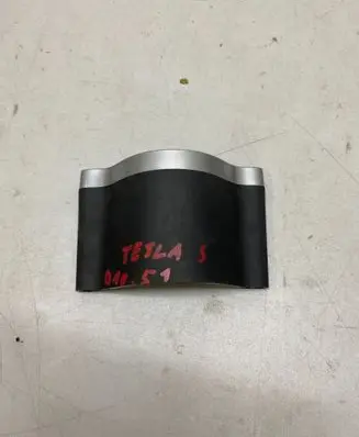 Tesla Model S Cup holder front 150138