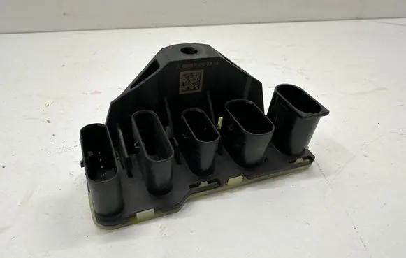 Mercedes-Benz GLE W167 Current control relay A0005459712