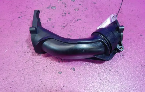 Audi A8 S8 D3 4E Intercooler hose/pipe 057145762E