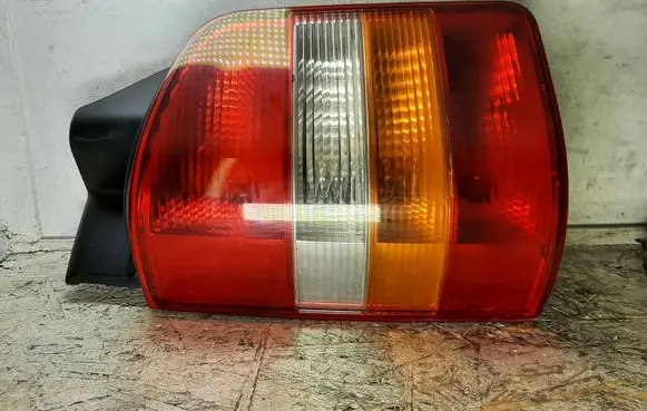 Volkswagen Transporter - Caravelle T5 Rear/tail lights 7H0945095F