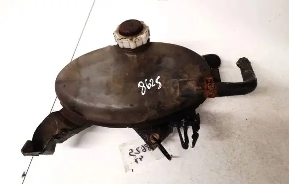 Coolant expansion tank/reservoir