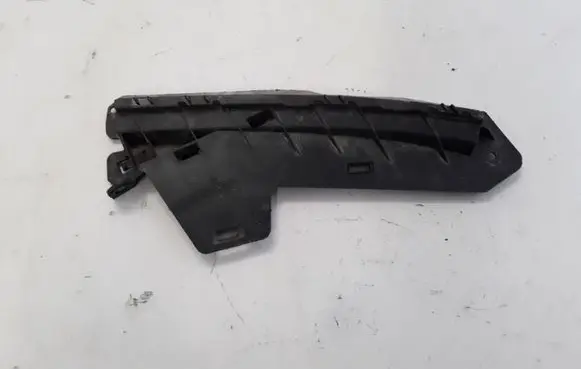 Volvo XC70 Front bumper mounting bracket 30796388