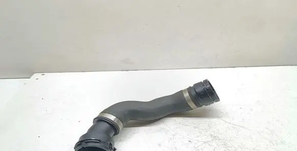 BMW 5 F10 F11 Engine coolant pipe/hose 8509273