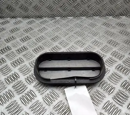 Audi Q5 SQ5 FY Quarter panel pressure vent 6R0819465B