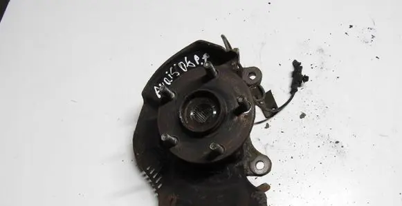 Toyota Auris 150 Front wheel hub spindle knuckle