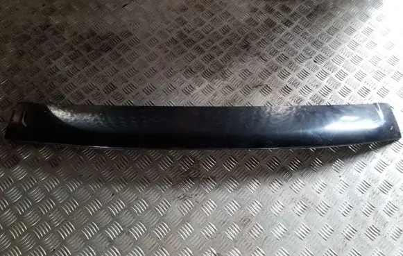 Volkswagen Touareg I Tailgate/trunk spoiler 7L6827933C