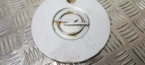 Opel Vectra B Wheel nut cap/cover 90497227AZ 90497228BA