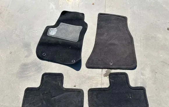 Dodge Challenger Car floor mat set 