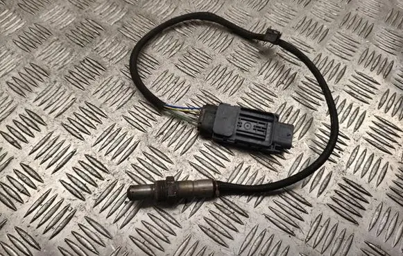 Volvo XC90 Lambda probe sensor 32203505