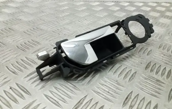 Volkswagen Touareg I Rear door interior handle 7L6837114