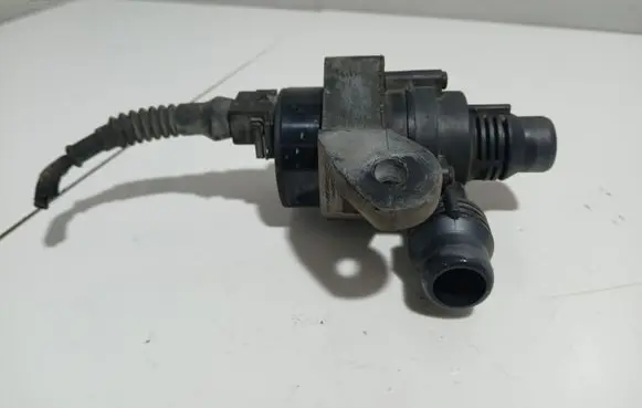 BMW 7 E65 E66 Electric auxiliary coolant/water pump 6922699